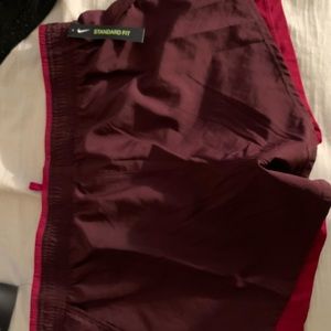 N I K E.   S H O R T S